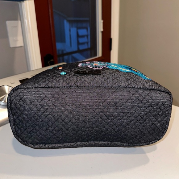 NWT - Vera Bradley Embroidered Denim Navy Small Tote - Picture 6 of 10